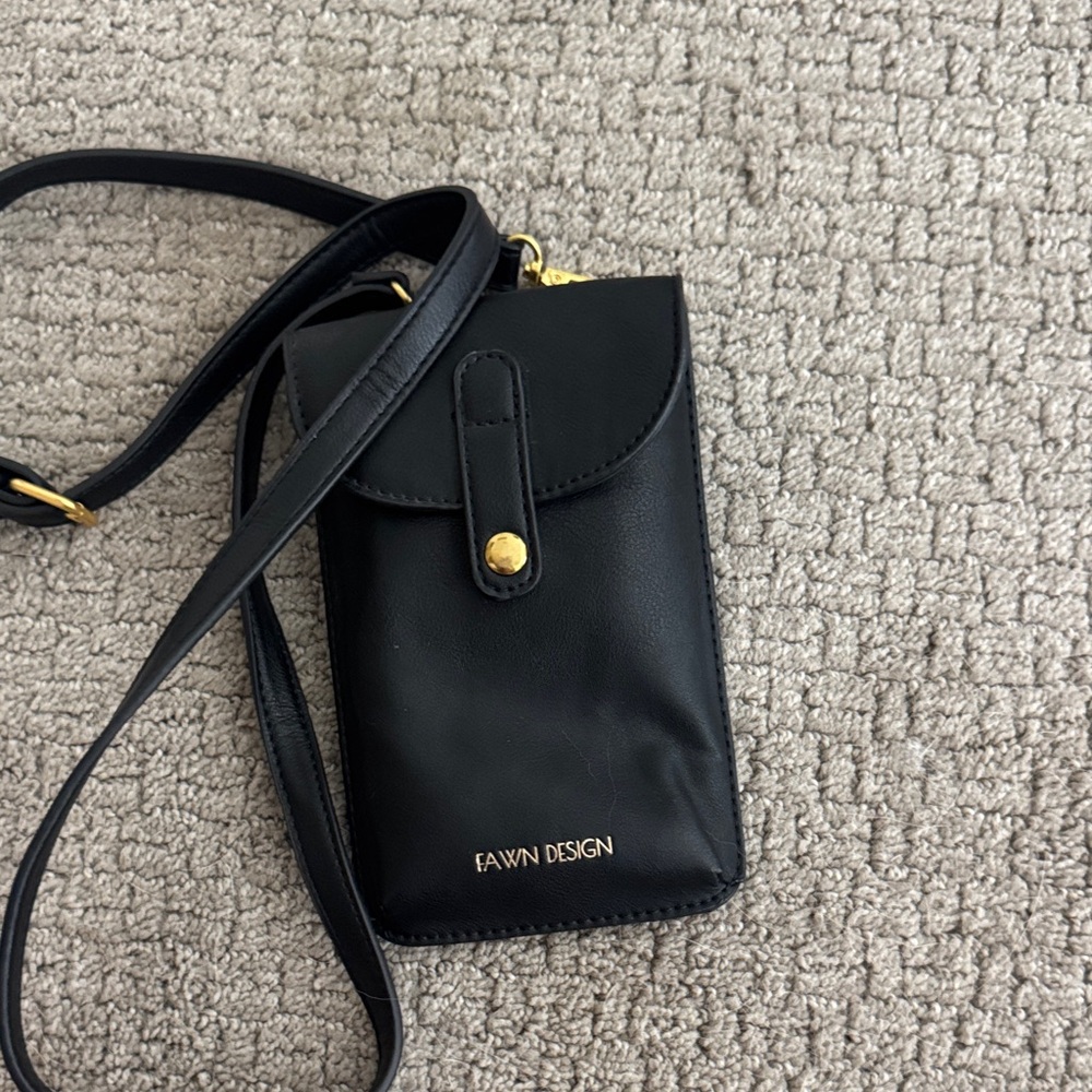 Fawn Design Elegant Black cellphone Crossbody Bag